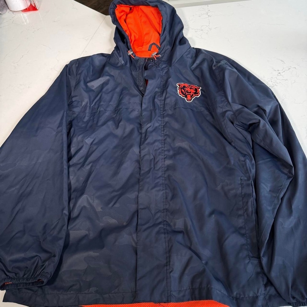 Chicago Bears NFL Men's XL Hooded Rain Jacket Navy Camo Orange Lined